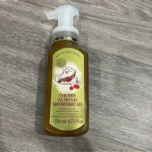 3/$25 ✺  Bath and Body Works Cherry almond shortbread hand soap new